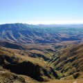 Auch dies sind die Drakensberge - trocken und weitläufig