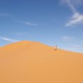 Goldfarbene Dünen und blauer Himmer - ein (Sahara-)Traum