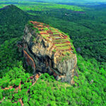 Vom Sigiriya-Felsen haben Sie einen atemberaubenden Panoramablick